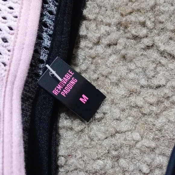 Bnwot/tags pink Victoria's secret ultimate sports bras all sz medium - Picture 10 of 10